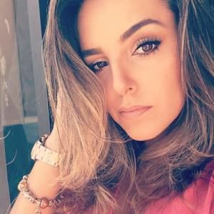 Meet your Posher, Juliana